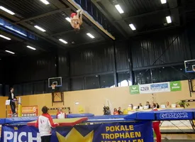 Dynamisches Trampolinspringen im Wettkampf