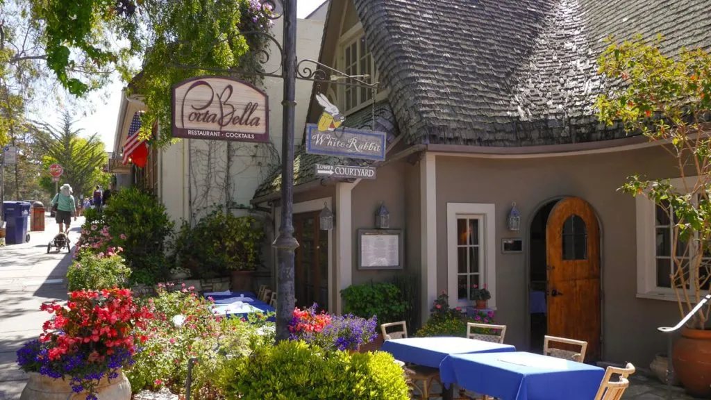 Ein kleines Lokal in Carmel