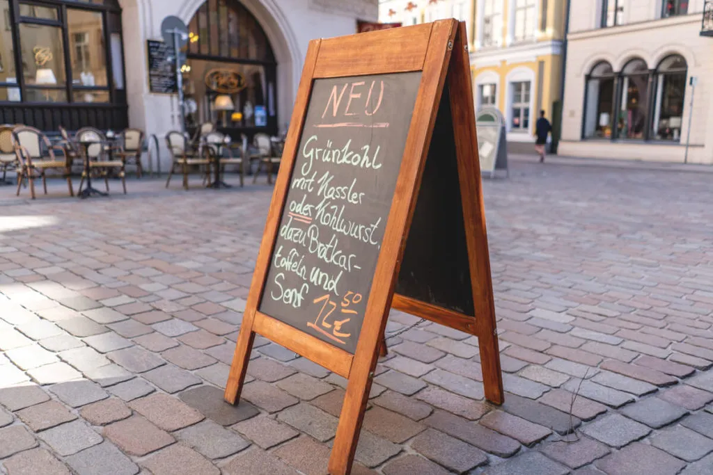 Ein Restaurant in der Puschkinstraße in der Altstadt von Schwerin – ein Ort zum Genießen