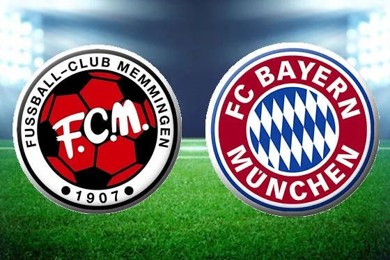 Ein Torwart des FC Memmingen streckt sich, um einen Ball zu parieren.