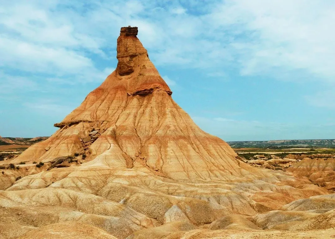 Eine atemberaubende Küstenlandschaft in Nordspanien, die die raue Schönheit der Region hervorhebt.