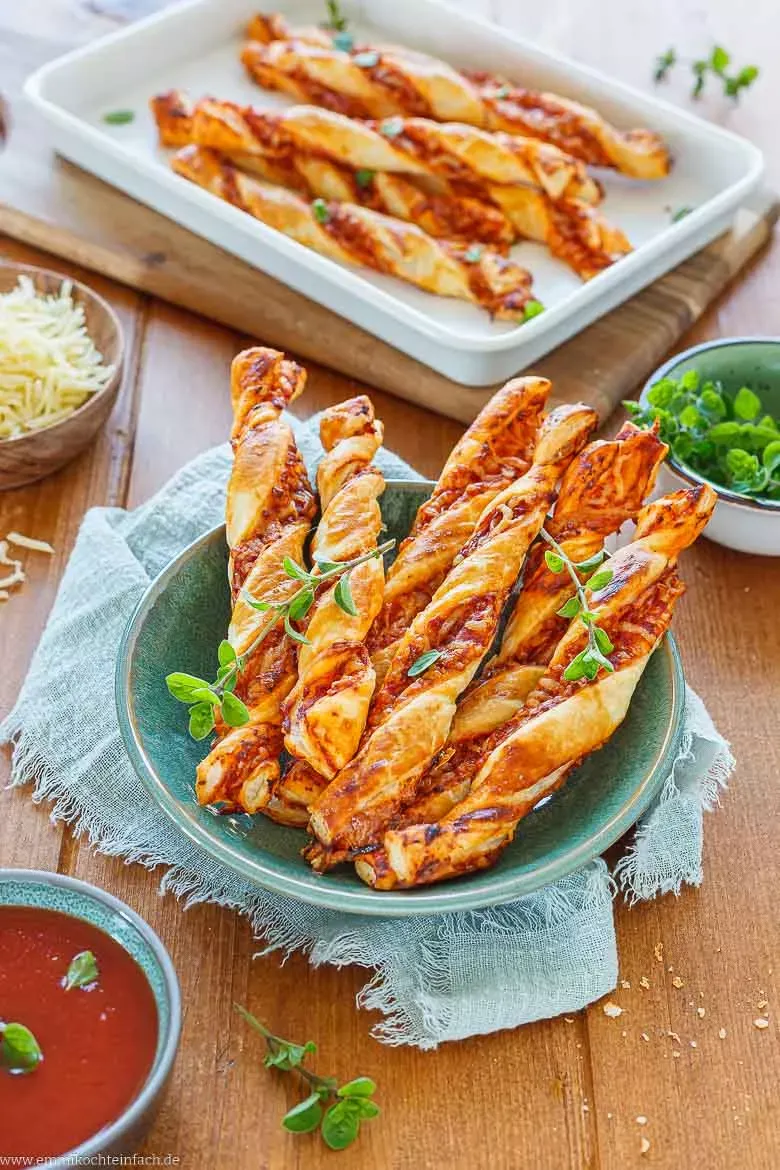 Einfaches Rezept für Pizzastangen