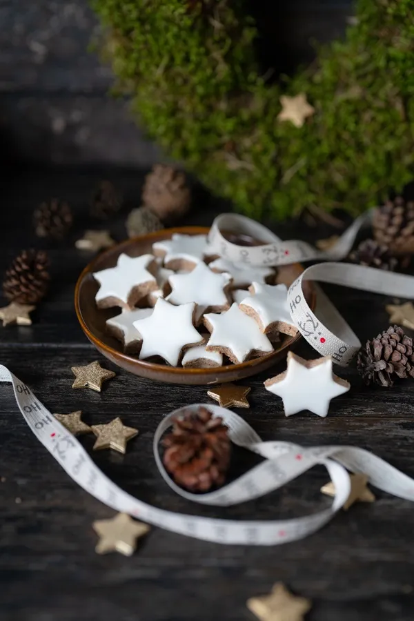 Einfaches und gelingsicheres Rezept für Zimtsterne, glutenfreie Weihnachtskekse