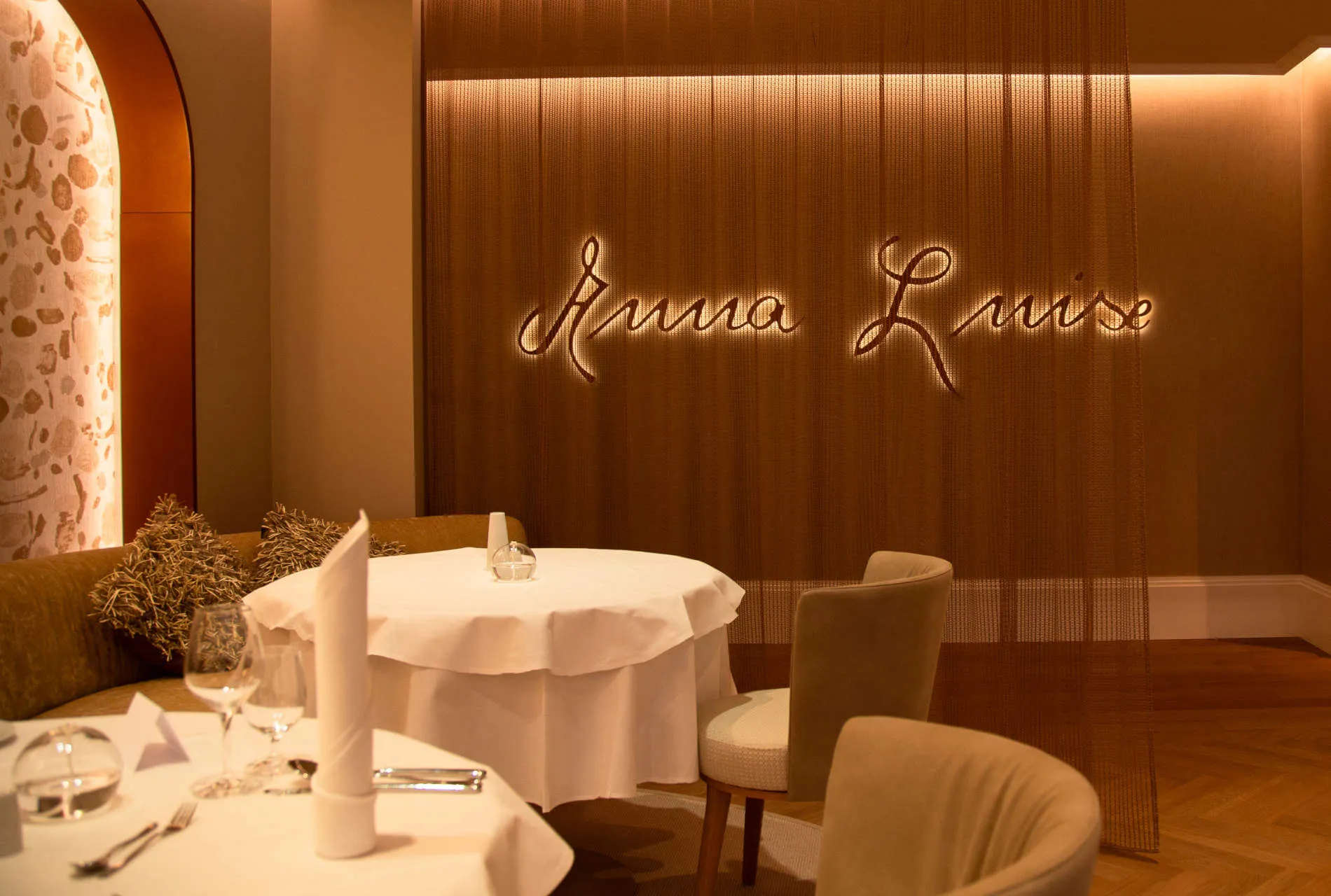 Eingangsbereich des Restaurants Anna Luise im Wellnesshotel Sauerland