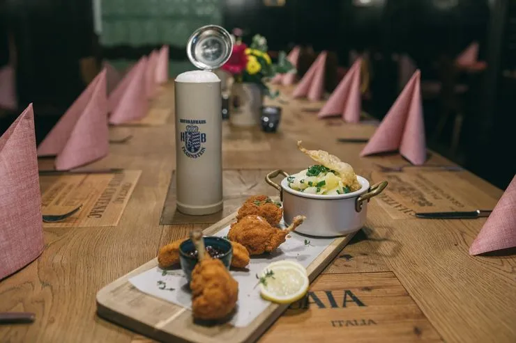 Einladende Kulinarik im historischen Auracher Löchl in Kufstein