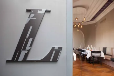Elegantes Restaurant Lohninger in Frankfurt, bekannt für seine Sterneküche und exzellenten Wein, eine perfekte Wahl für ein gehobenes Opern-Dinner.