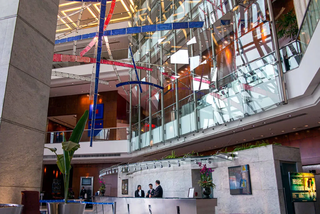 Empfangshalle des Hotel Hilton São Paulo Morumbi – hier steigen viele Geschäftsleute ab