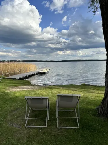 Entspannung direkt am Seeufer des Parks