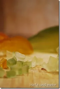 Fein gehacktes Orangeat, eine wesentliche Zutat für das Aroma im Christstollen