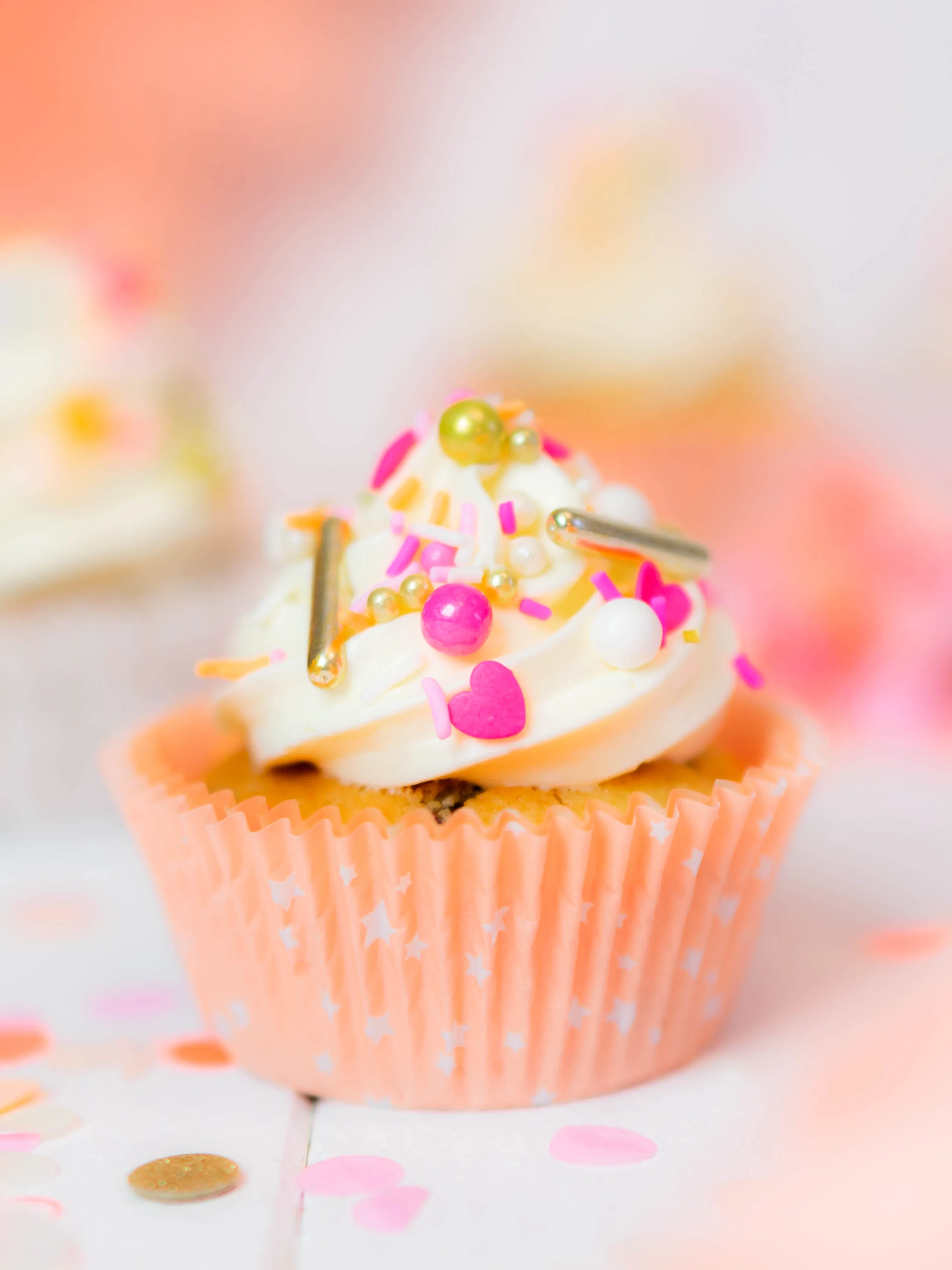 Fertig dekorierter Geburtstag muffin