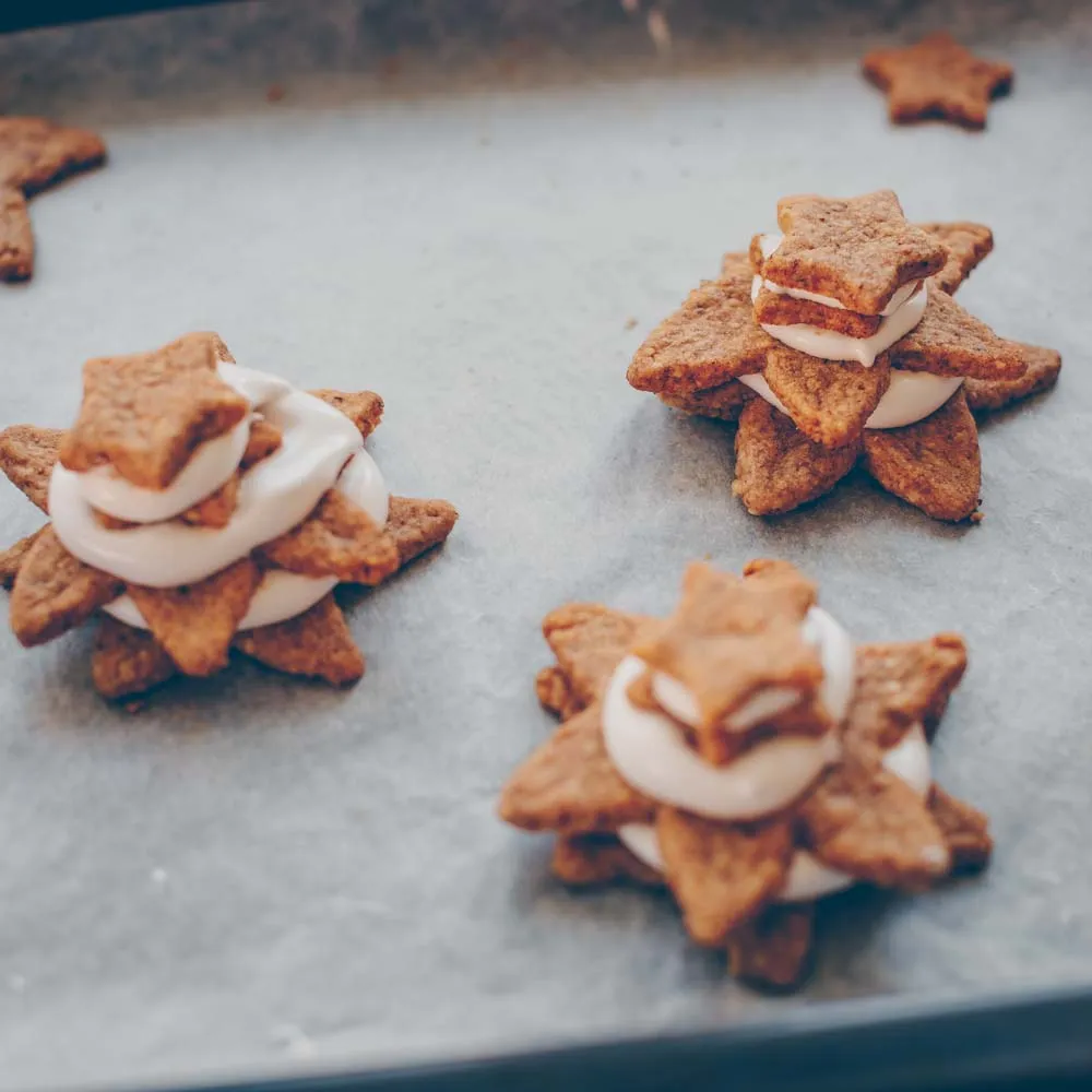 Fertige Tannenbaum Guetzli