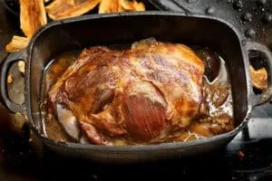 Fertige_Lammkeule_01