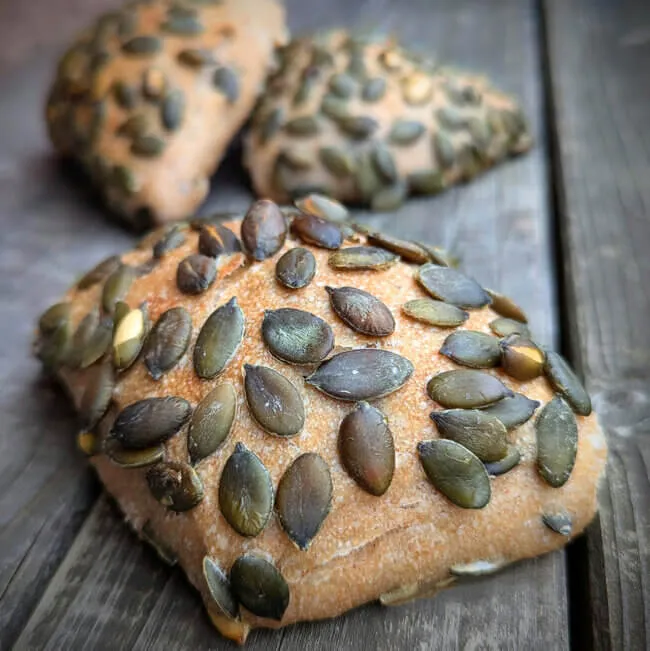 Fertiges Brötchen vor dem Backen