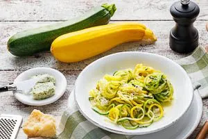 Fertiges Zoodles Rezept in cremiger Sauce