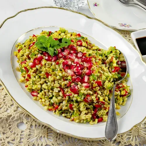 Firik Salat mit Freekeh