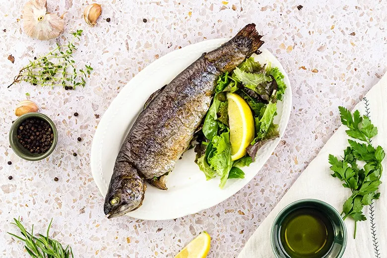 Forelle im Backofen, ein gesundes Fischgericht für die ganze Familie