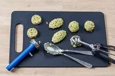 Formen von Falafel