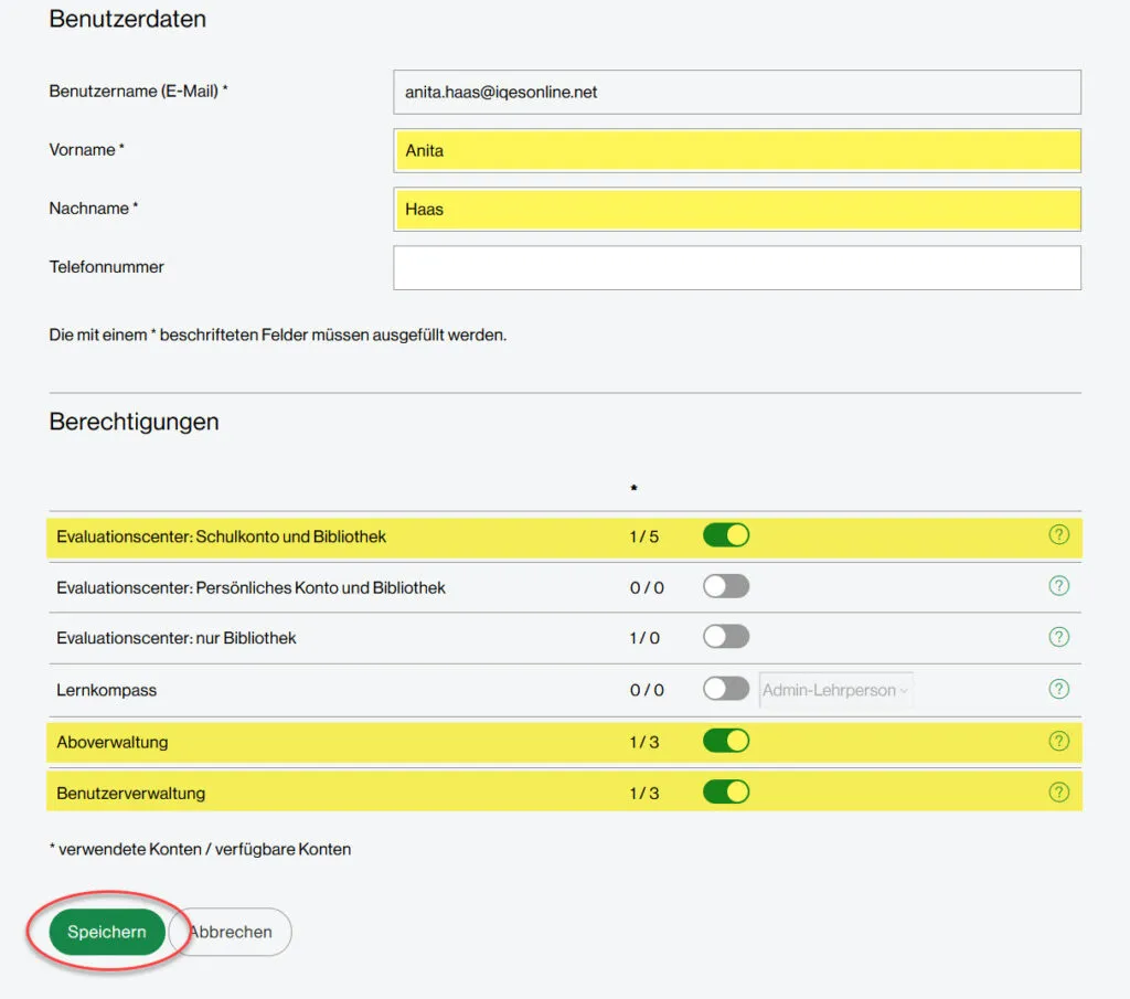 Formular zum Erfassen von Name und Rechten eines neuen Administrators im IQES-Schulaccount, inklusive Zuweisung von Zugriffsrechten für Abo- und Benutzerverwaltung.
