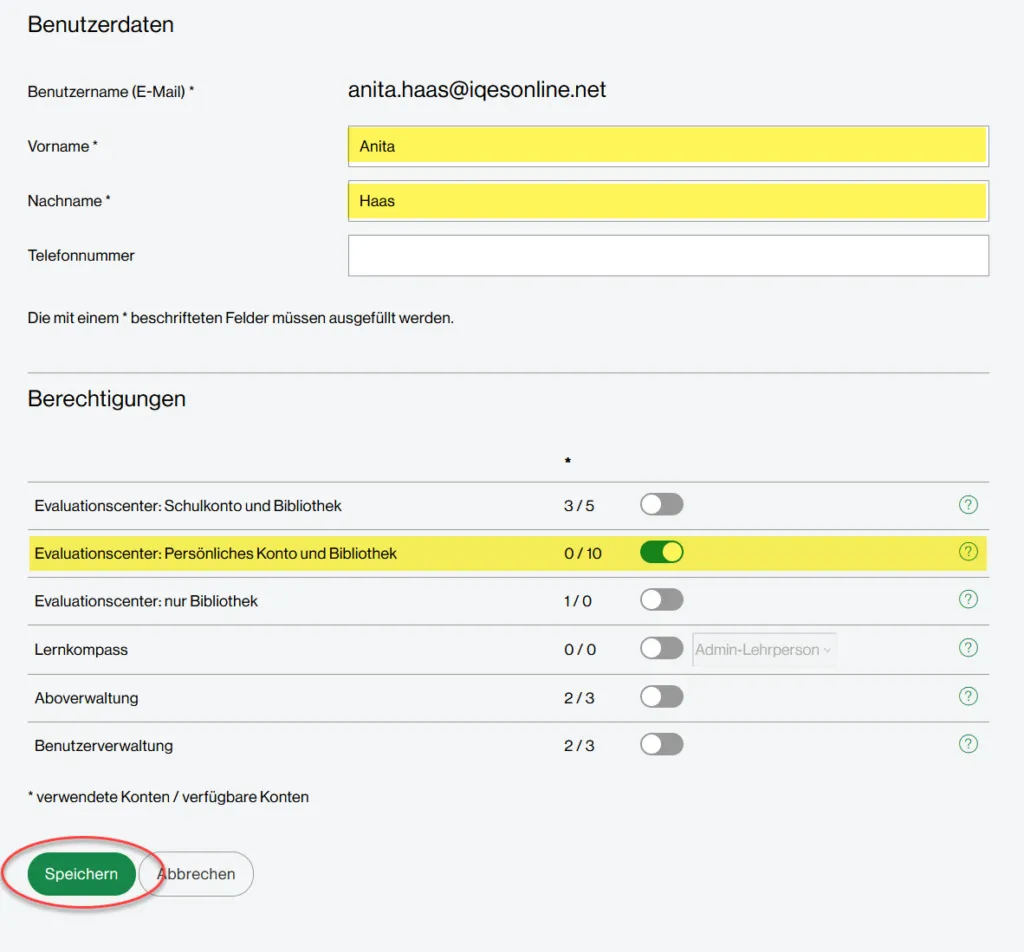 Formular zum Hinzufügen eines Benutzers mit Persönlichem Konto in IQES, mit Eingabefeldern für persönliche Daten und Berechtigungszuweisung.