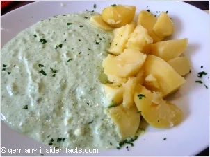 Frankfurter Grüne Soße mit Salzkartoffeln und Eiern