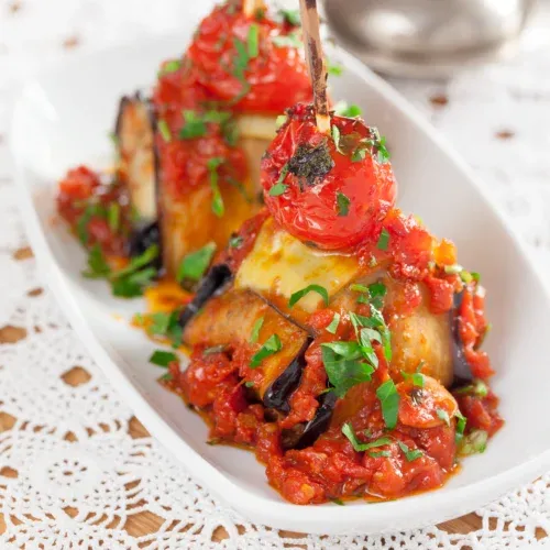 Frikadellen im Auberginenpäckchen Patlıcanlı bohça köfte