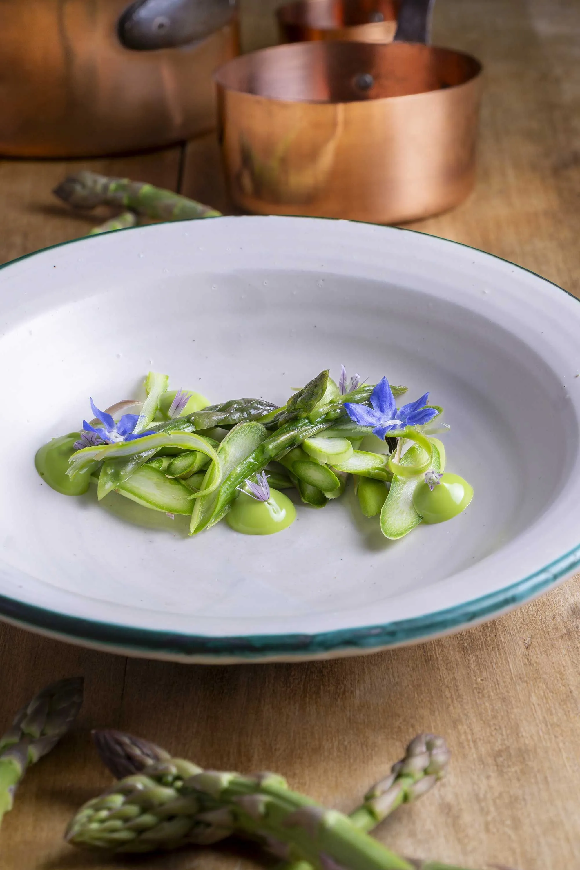Frische Erzeugnisse aus den Feldern der Matarraña, Spanien für lokale Küchen