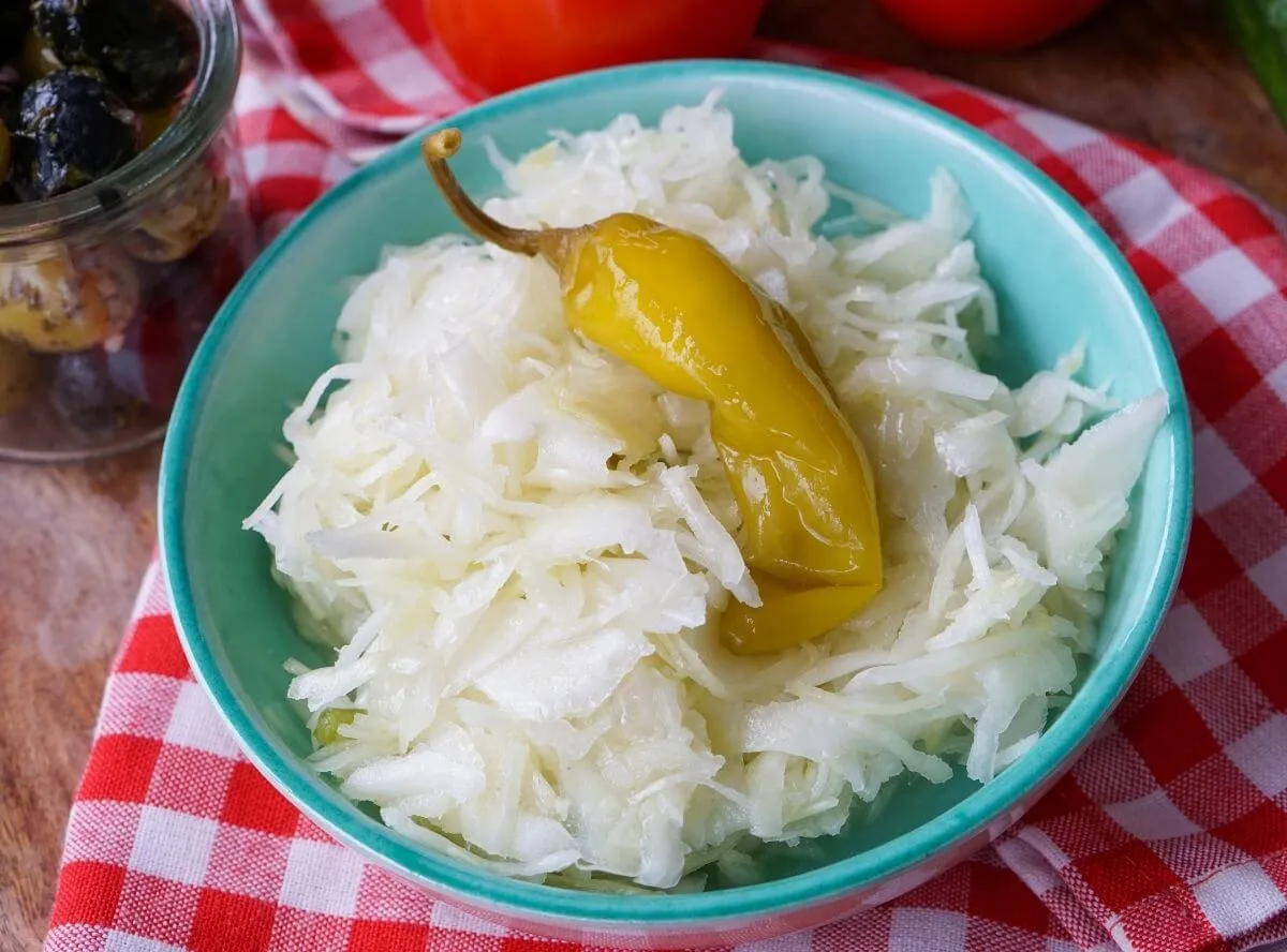 Frischer Krautsalat, einfach selbst gemacht