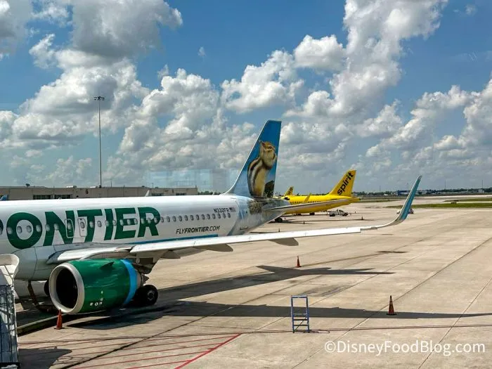 Frontier Flugzeug am Flughafen Orlando