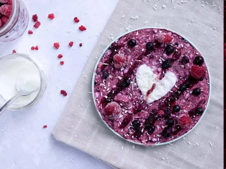 Fruchtige Beeren-Füllung für die Schleckmatte für Hunde