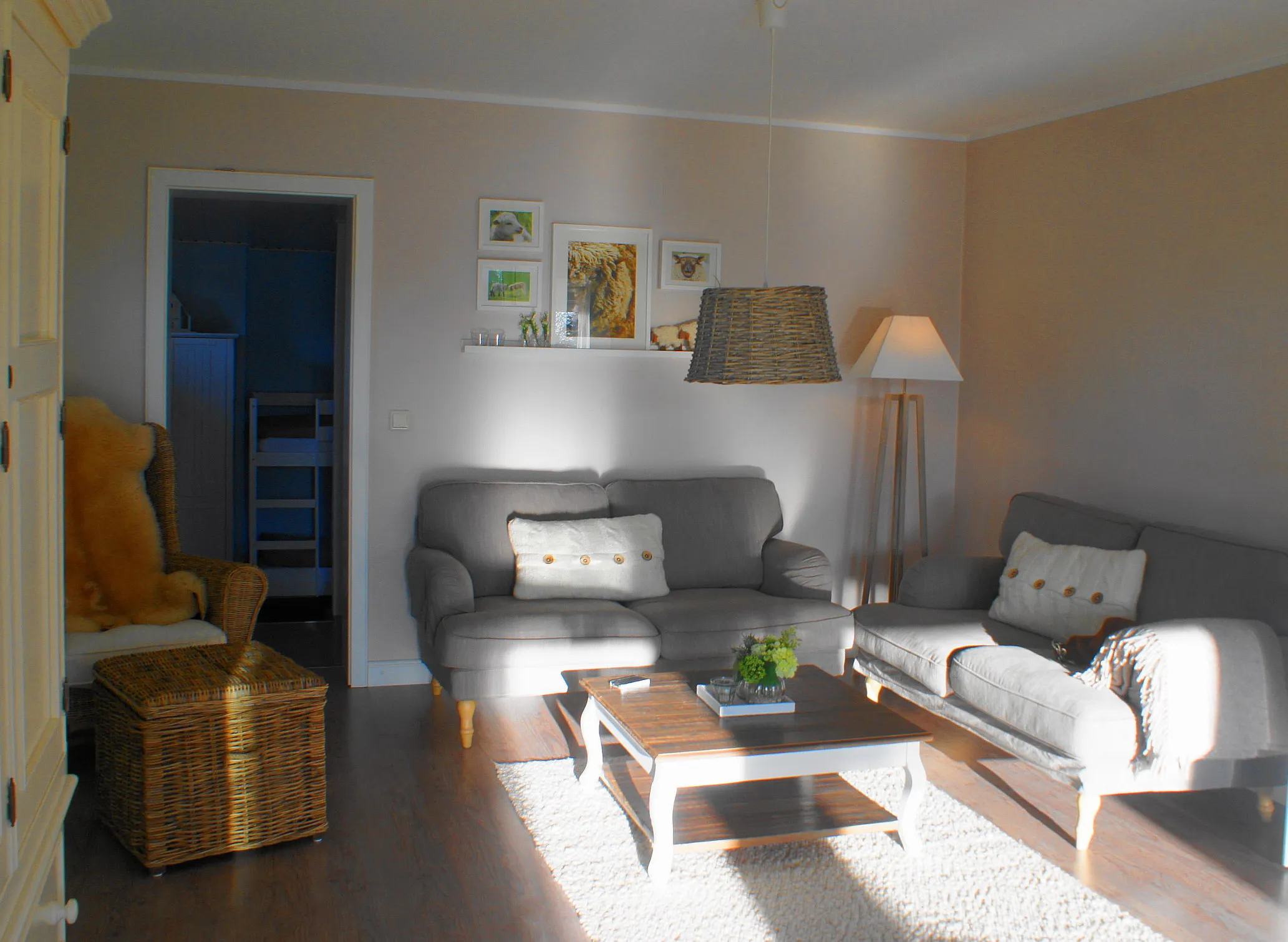 Gemütlichkeit pur: Die skandinavisch eingerichteten Ferienwohnungen der Schäferei Rolfs.