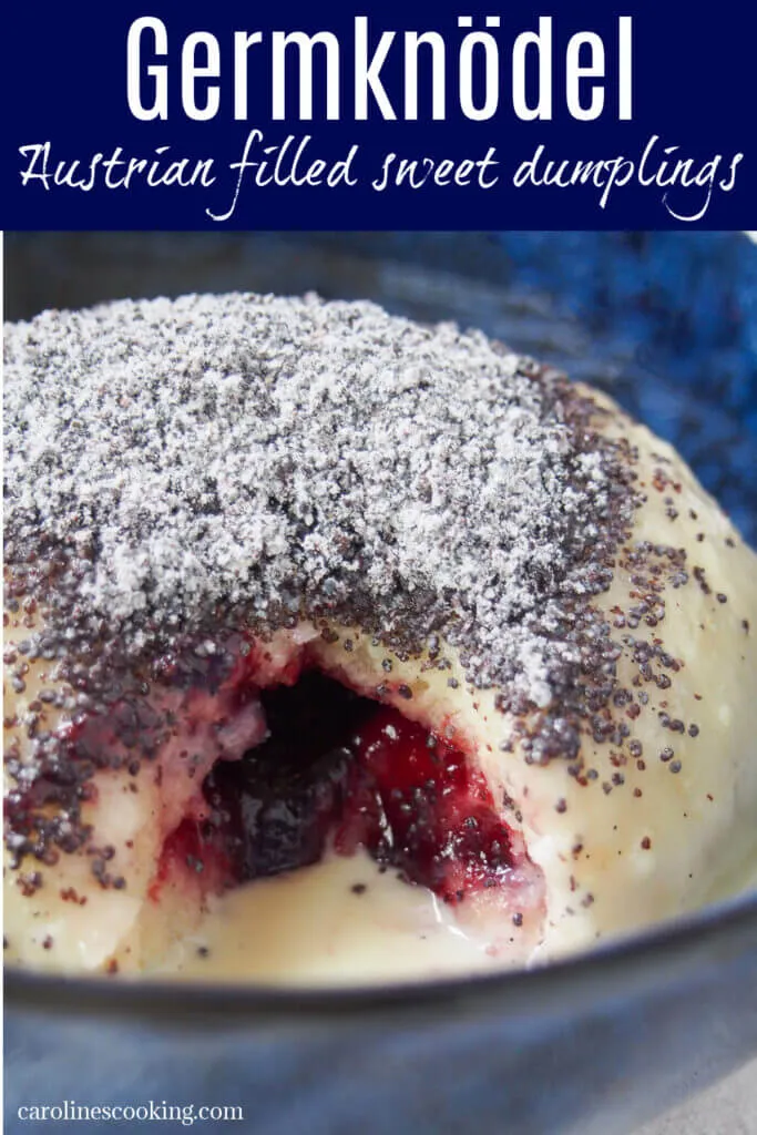 Germknödel sind ein traditioneller süßer Hefe-Knödel aus Deutschland/Österreich, gefüllt mit Pflaumenmus und mit gezuckertem Mohn bestreut. Eine wohltuende, wärmende Leckerei.