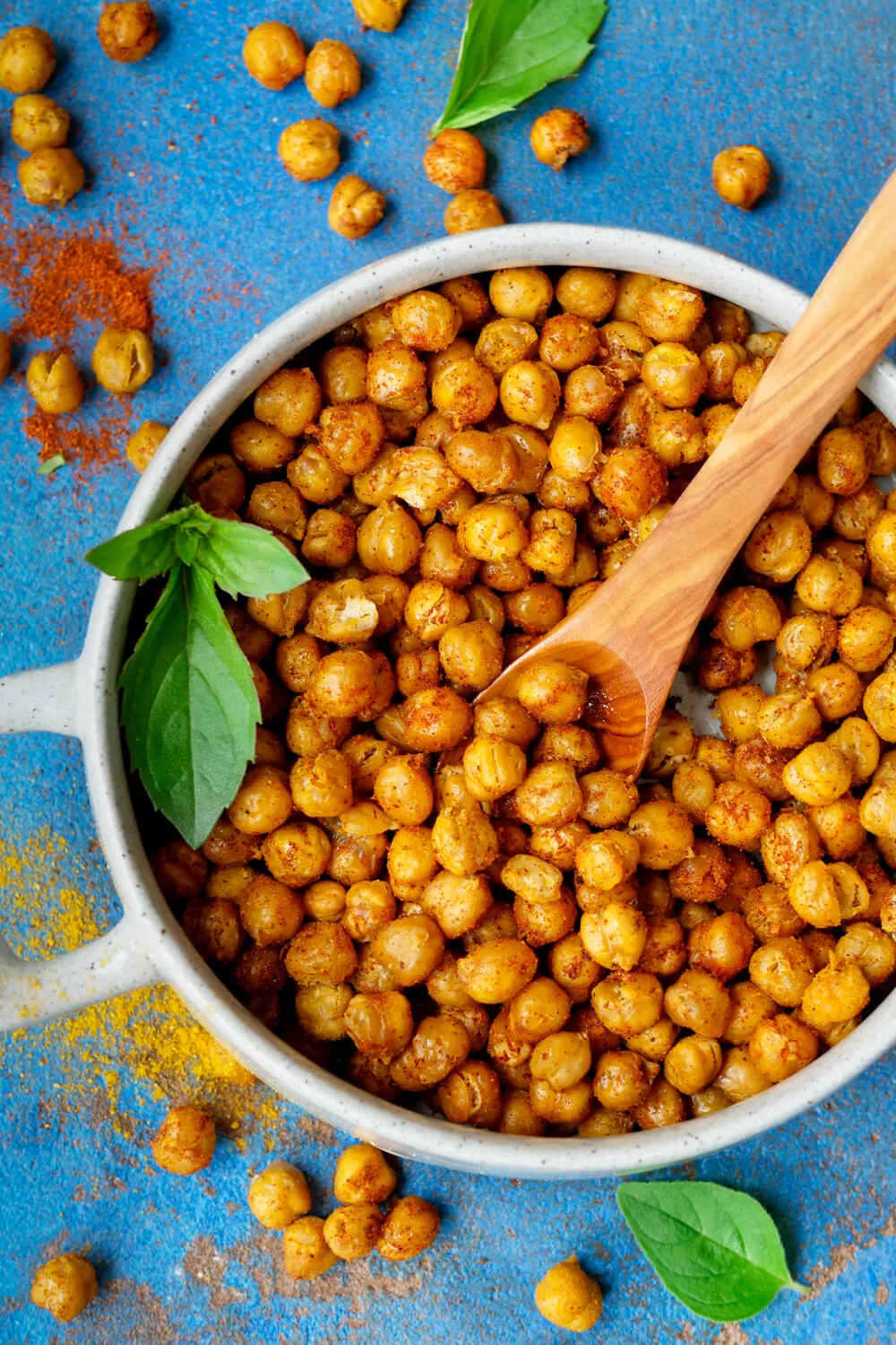 Geröstete Kichererbsen mit Paprika, Curry und Pfeffer aus dem Backofen