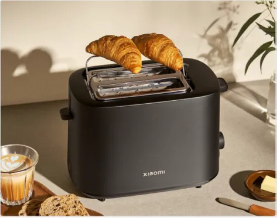 Gesamtansicht des Xiaomi Toasters, der sich durch sein modernes Design auszeichnet