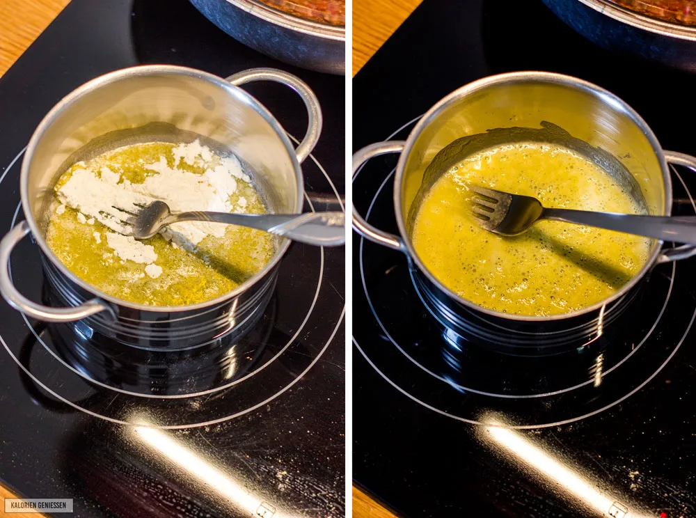 Geschmolzene Butter und Mehl in einem kleinen Topf als Basis für die leichte Bechamel-Sauce.