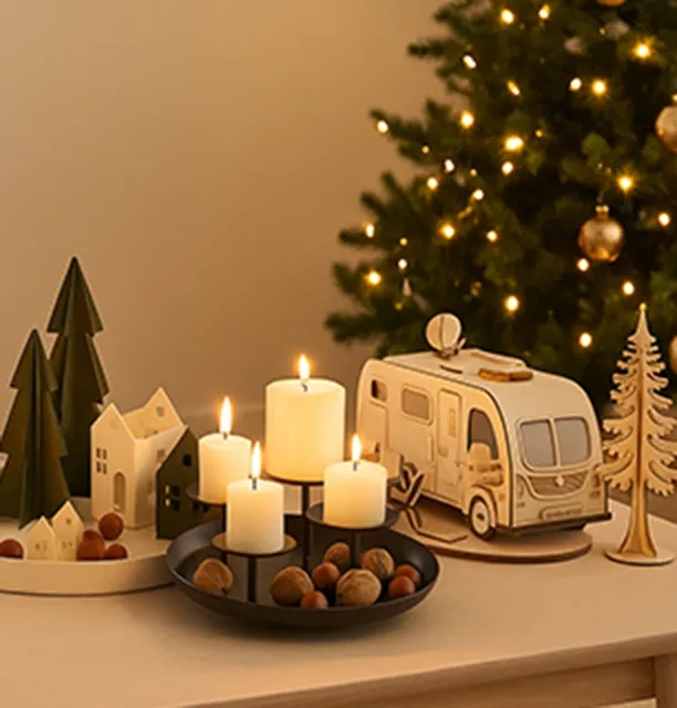 Glühwein und Weihnachtsdorf Atmosphäre