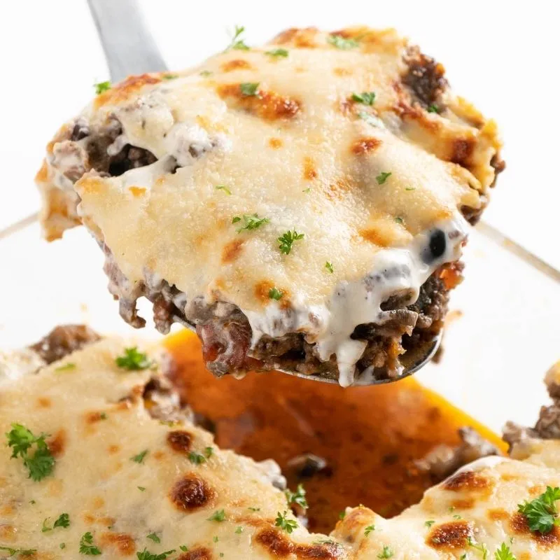 Griechische Low Carb Moussaka mit Hackfleisch und Auberginen