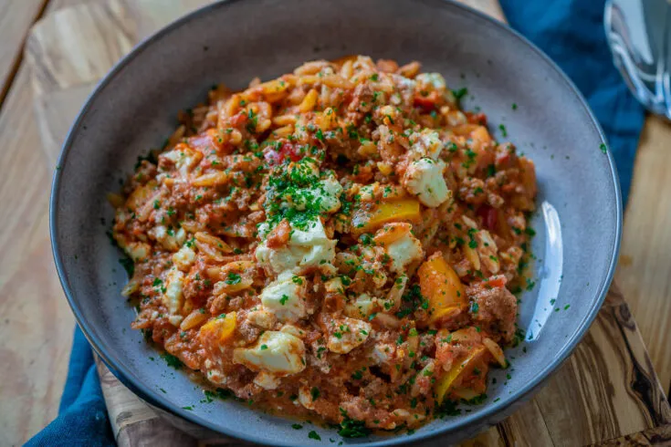 Griechischer Nudel-Hackfleisch Auflauf - einfach, schnell und mega lecker