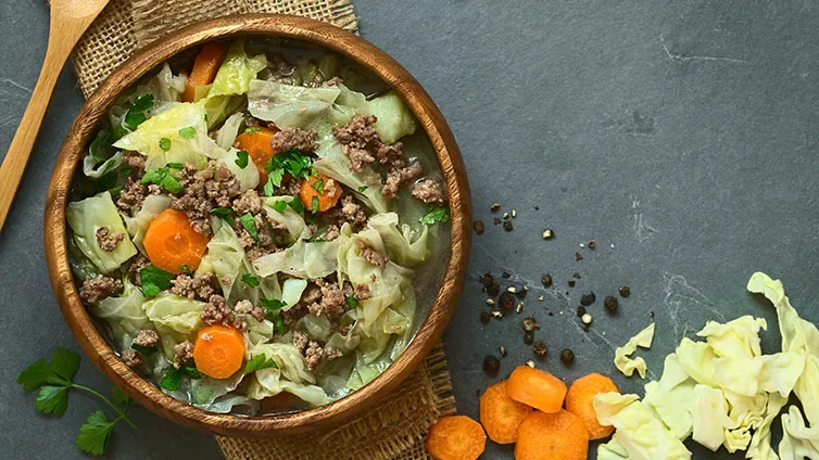 Hackfleischeintopf mit Weißkohl
