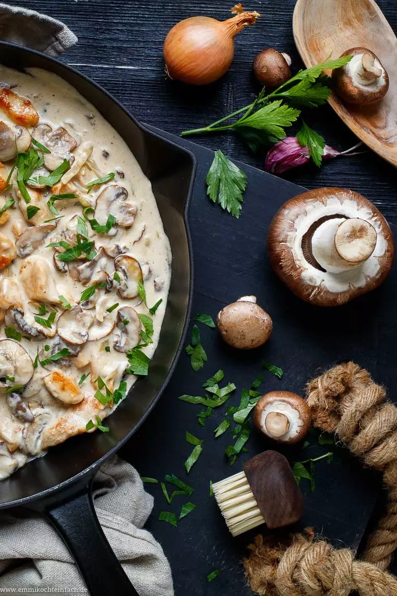 Hähnchen Geschnetzeltes mit Pilzen - www.emmikochteinfach.de