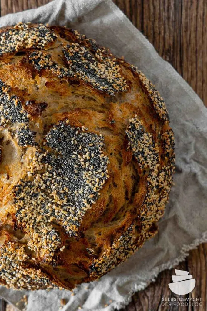 Hausgemachtes Weltmeisterbrot mit Natursauerteig und perfekter Textur