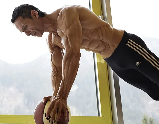 Helmut Strebl in Wettkampfpose