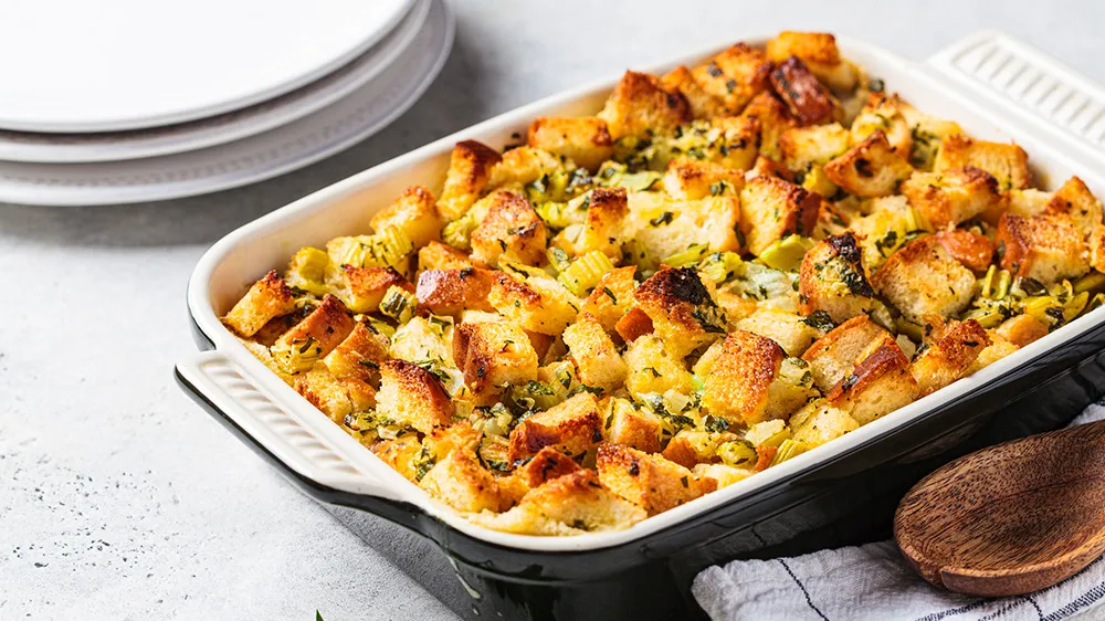 Herzhafter Brezel-Auflauf als clevere Resteverwertung, ähnlich Semmelknödel