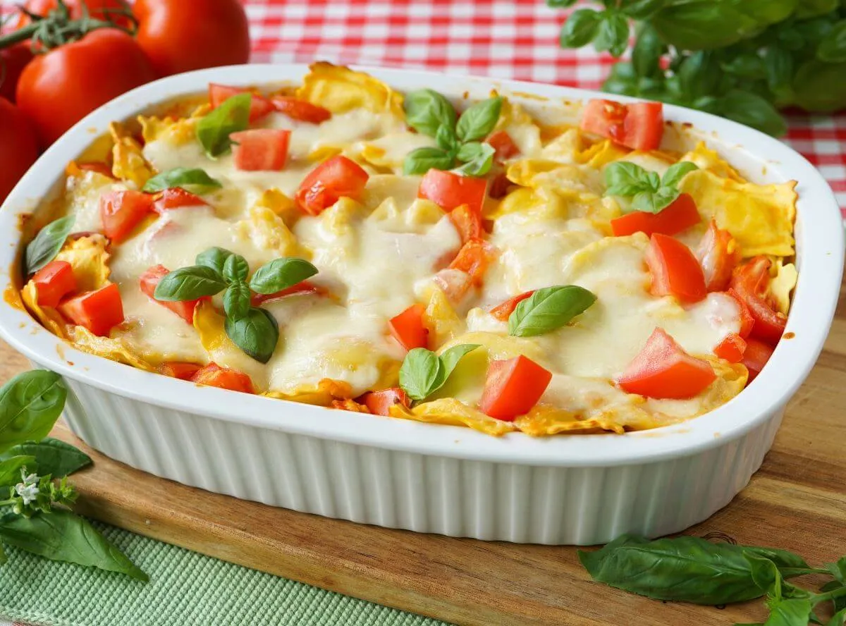 Herzhafter Tortellini Auflauf Tomate-Mozzarella