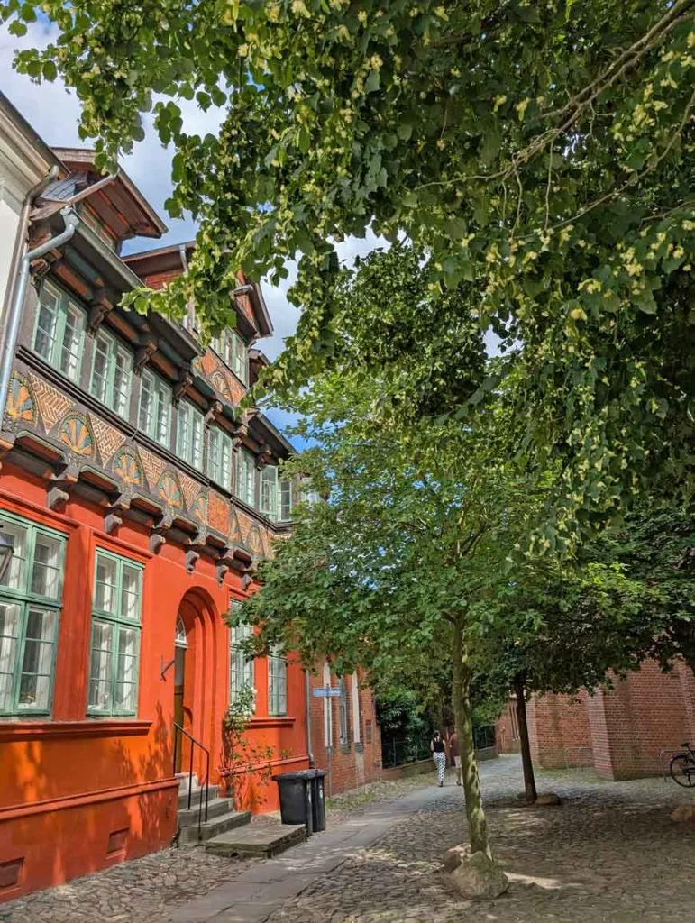 Historische Altstadt von Lüneburg mit Kopfsteinpflastergassen