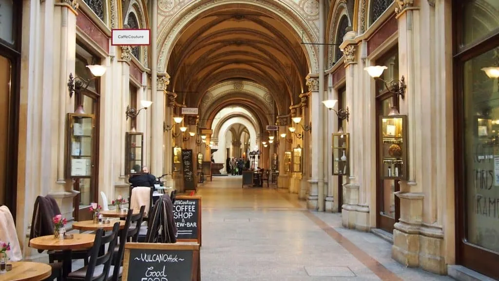 Historische Aufnahme von Wien, der Stadt, in der die Vanillekipferl entstanden sind