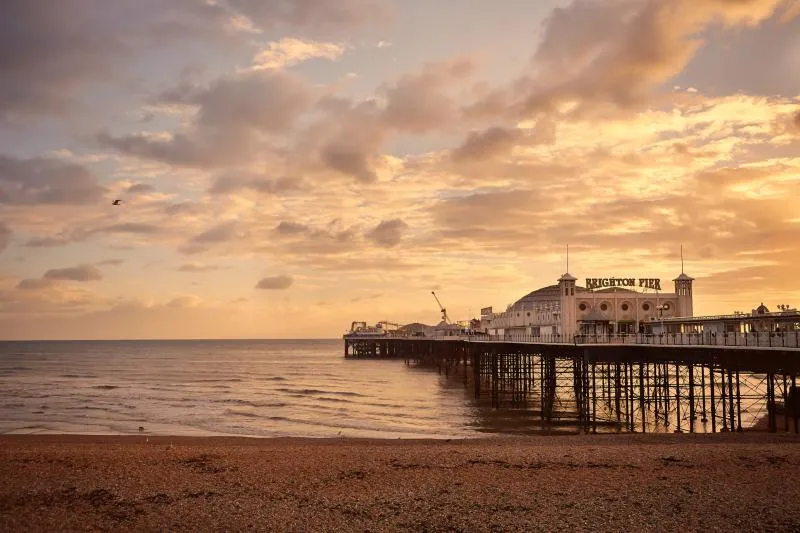 Historischer Brighton Pier an der Südküste Englands