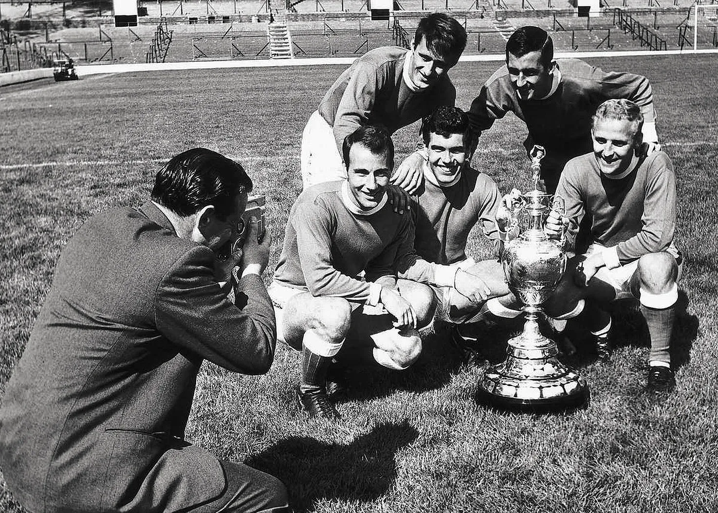 Historisches Teamfoto der Everton-Mannschaft von 1963, bekannt als die "Mersey Millionaires"