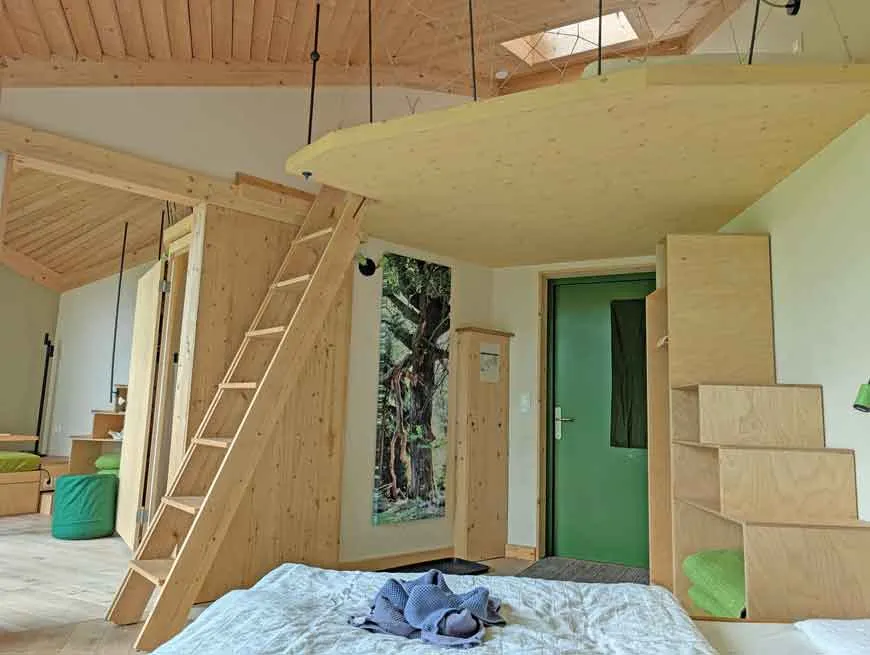 Hochebene im Baumhaus, ideal für Familien und Kinder