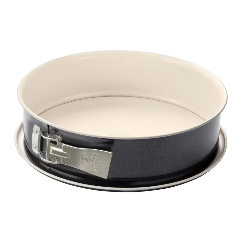 Hochwertige Springform für perfekte Backergebnisse bei Quark-Sahne Torten