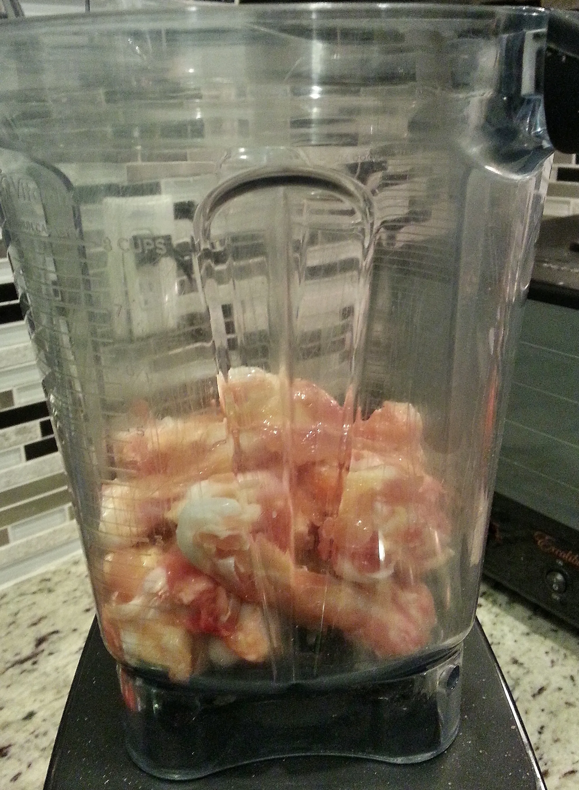 Homogene Mischung von Lebensmitteln, bereit zur Portionierung